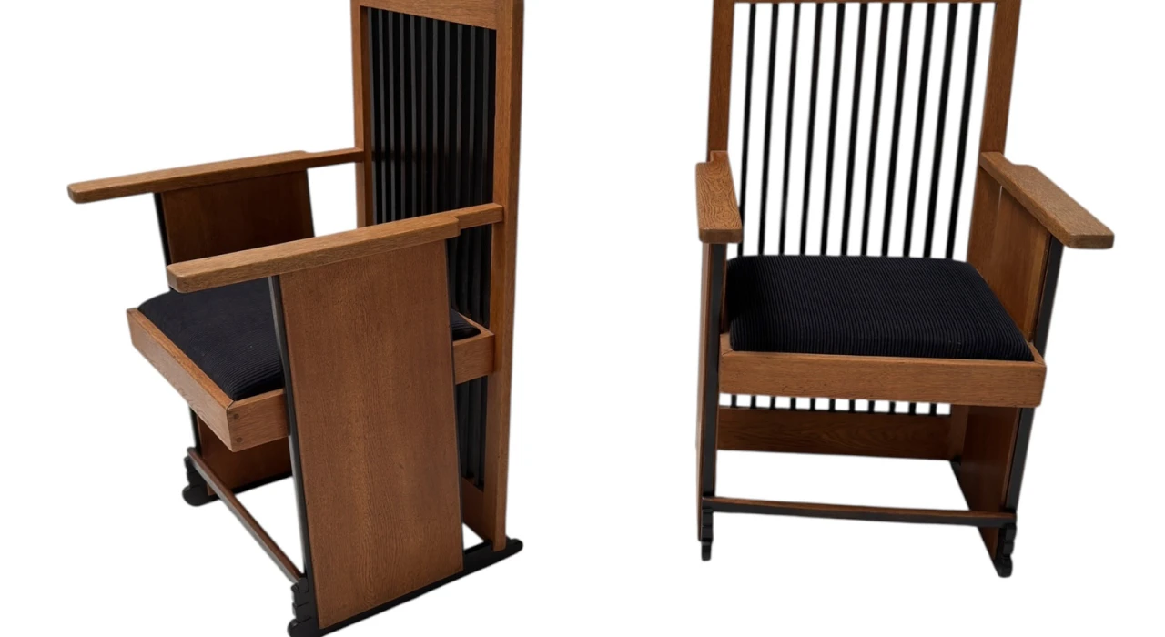 Two Art Deco Modernist High Back Armchairs by Architect Caspers, 1920s