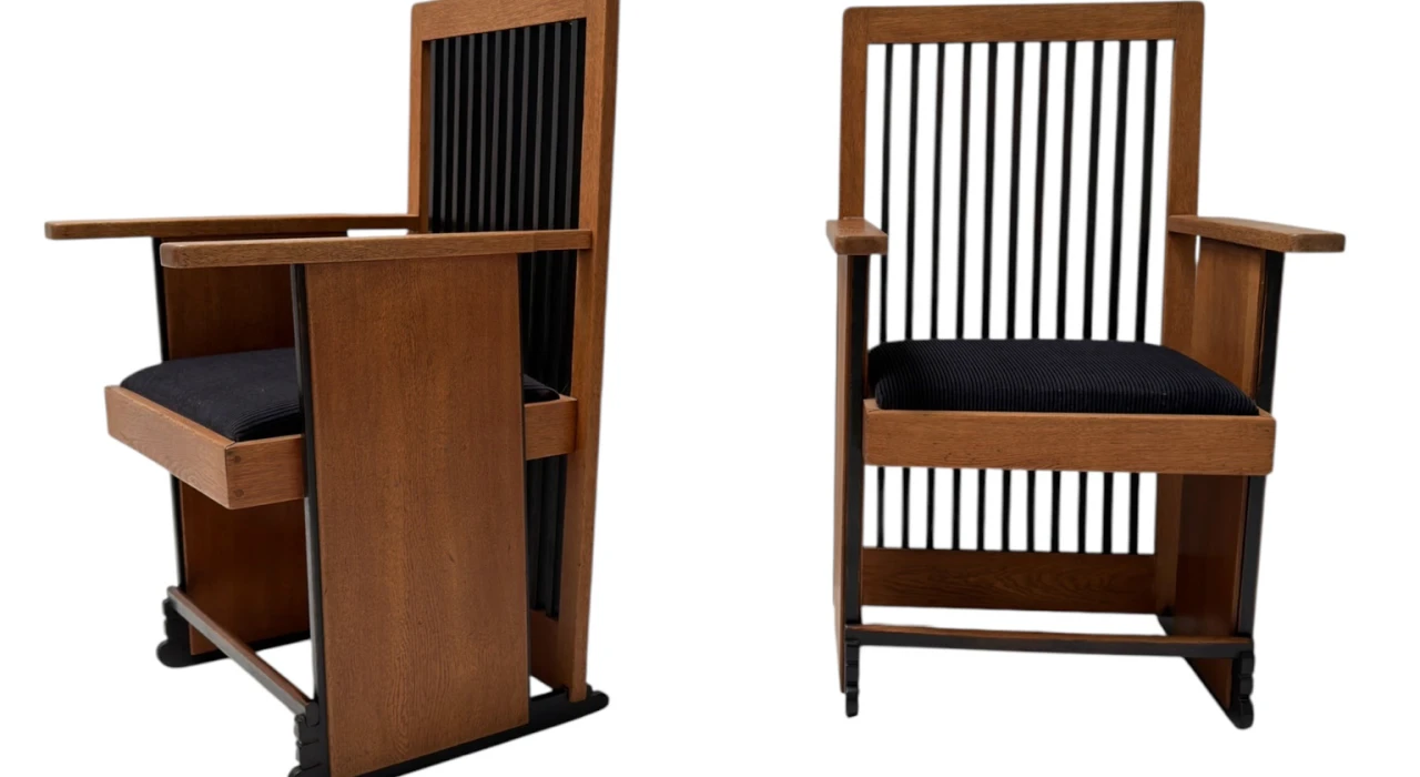 Two Art Deco Modernist High Back Armchairs by Architect Caspers, 1920s